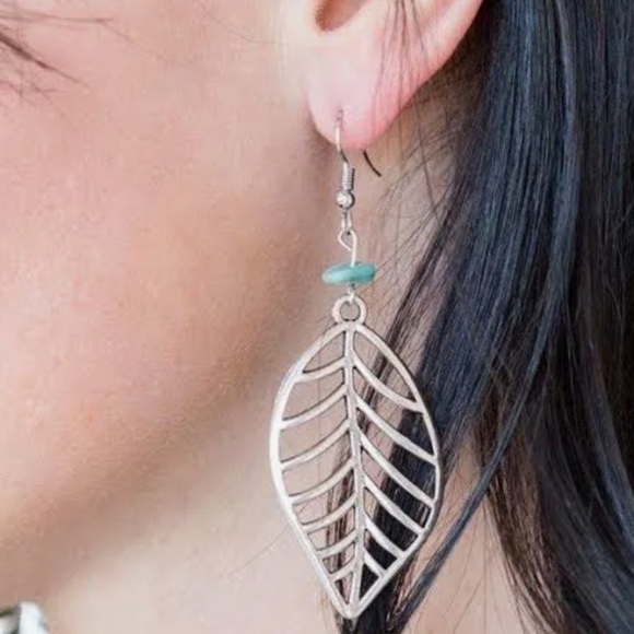 Earring Bundle of Three Pairs of Quality Costume Silver See Photos & Description - Picture 3 of 7